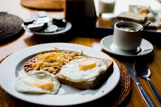 בבוקרשט תמצאו מגוון בתי קפה המציעים ארוחת בוקר נפלאה